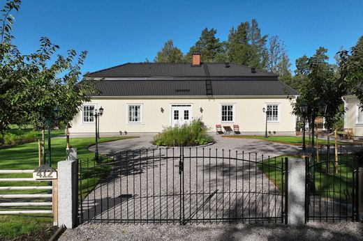 别墅  Strängnäs, Strängnäs Kommun