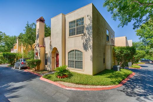 Apartment in Alamo Heights, Bexar County