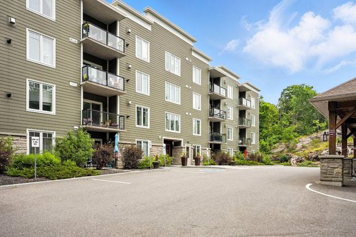Apartment / Etagenwohnung in Gravenhurst, Ontario