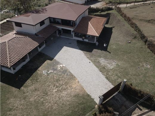 Gutshaus oder Landhaus in Santa Helena, Medellín