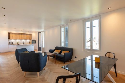 Apartment in Menthon-Saint-Bernard, Haute-Savoie