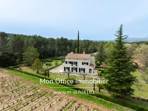 Luxury home in Trets, Bouches-du-Rhône
