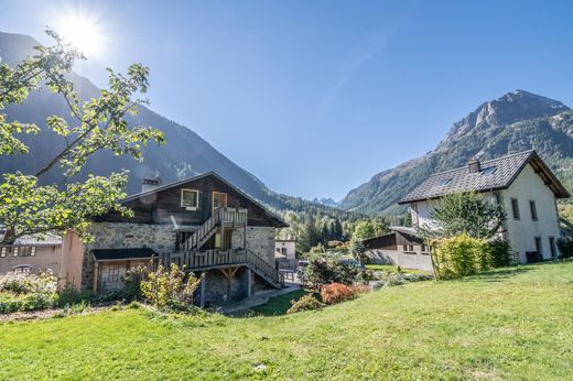 Luxury home in Vallorcine, Haute-Savoie