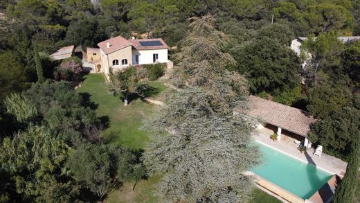 Luxury home in Uchaux, Vaucluse