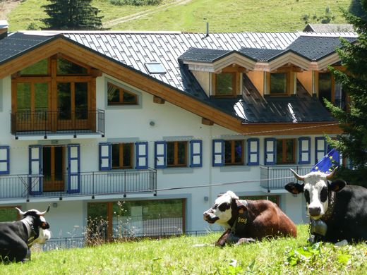 Apartment / Etagenwohnung in Vallorcine, Haute-Savoie