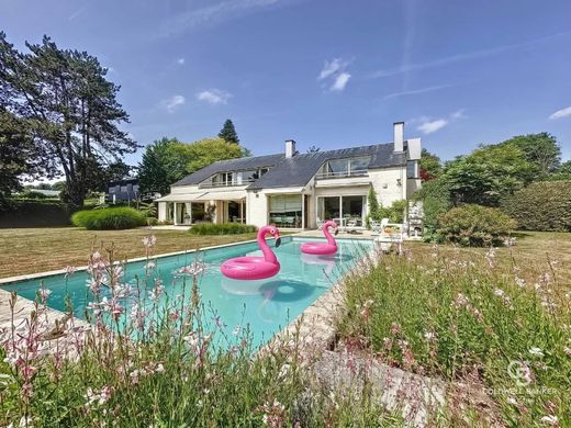 Villa in Sint-Genesius-Rode, Flemish Brabant Province
