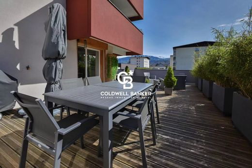 Apartment / Etagenwohnung in Sallanches, Haute-Savoie