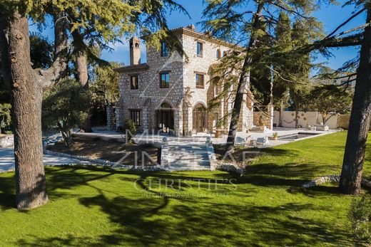 Villa in Cagnes-sur-Mer, Alpes-Maritimes