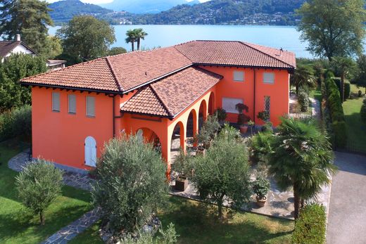 Villa a Magliaso, Lugano