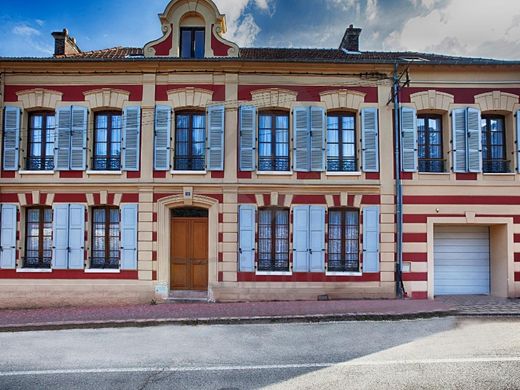 prestigieuse maison en vente houdan, île-de-france