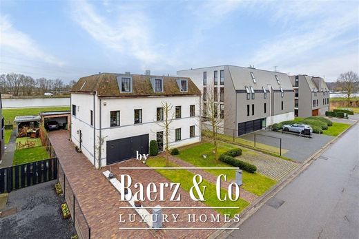 Luxury home in Massenhoven, Antwerp Province