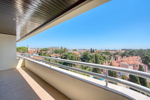 Apartment / Etagenwohnung in Cascais e Estoril, Cascais