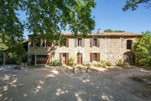 Luxury home in Mollégès, Bouches-du-Rhône