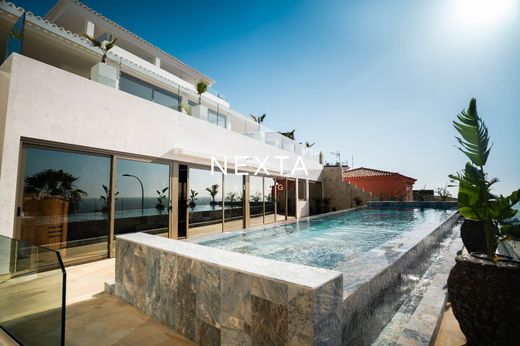 Luxury home in Adeje, Province of Santa Cruz de Tenerife