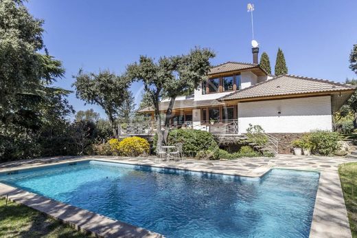 Villa in Tres Cantos, Province of Madrid