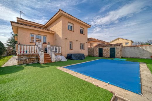 Luxury home in Soto del Real, Province of Madrid