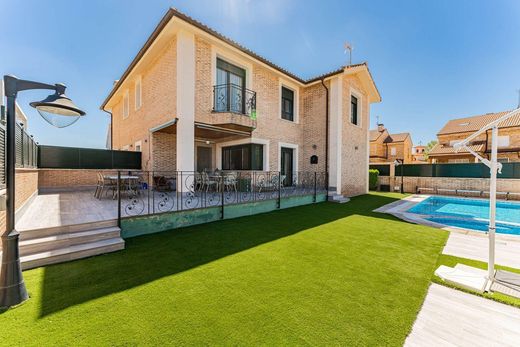 Detached House in Griñón, Province of Madrid