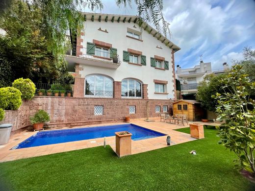 Luxury home in Torrelles de Llobregat, Province of Barcelona