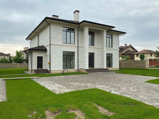 Luxury home in Prozorovo, Volokolamskiy Rayon