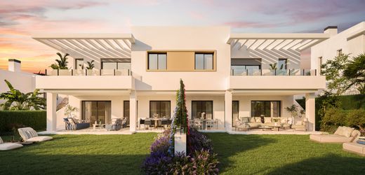 Villa in Estepona, Malaga