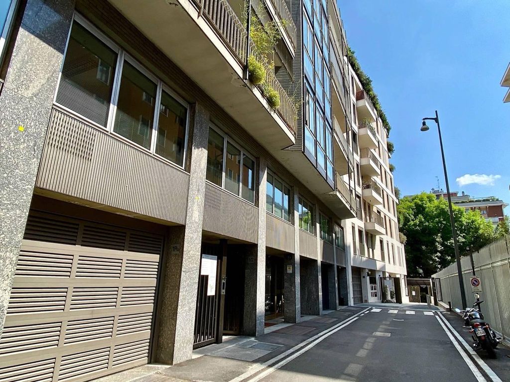 Appartamento di lusso in affitto Via di Porta Tenaglia, 1/3, Milano, Lombardia