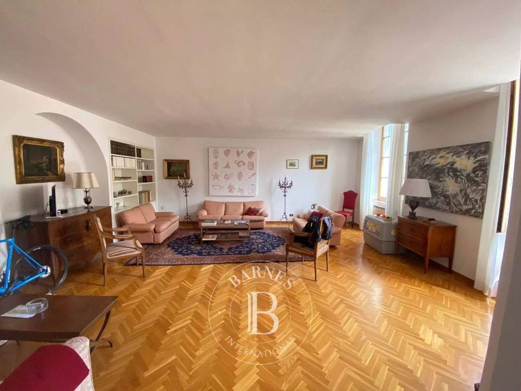 Prestigioso appartamento di 296 m² in affitto VIA CAMOLLIA, Siena, Toscana