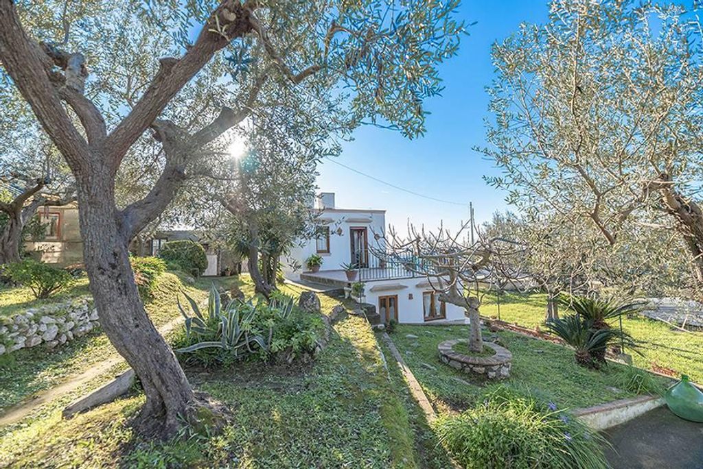 Luxury Villa for sale in Via Mesola, Anacapri, Naples, Campania