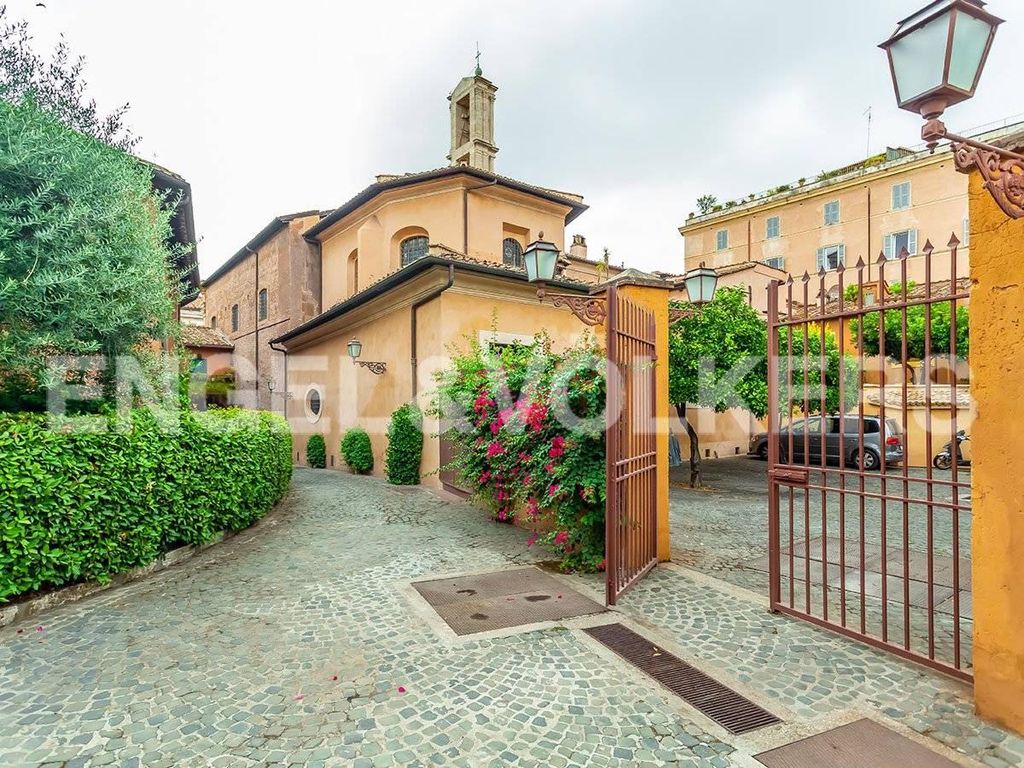 Appartamento di prestigio di 95 m² in vendita Via di San Giovanni Decollato, Roma, Lazio