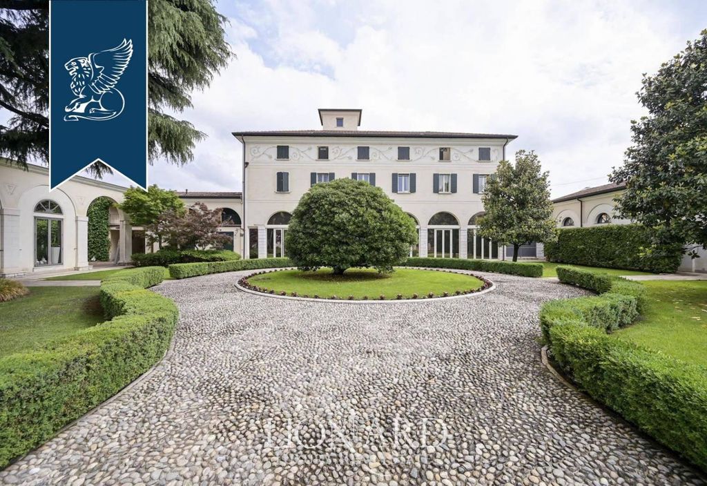 Villa di 1200 mq in vendita Brescia, Italia