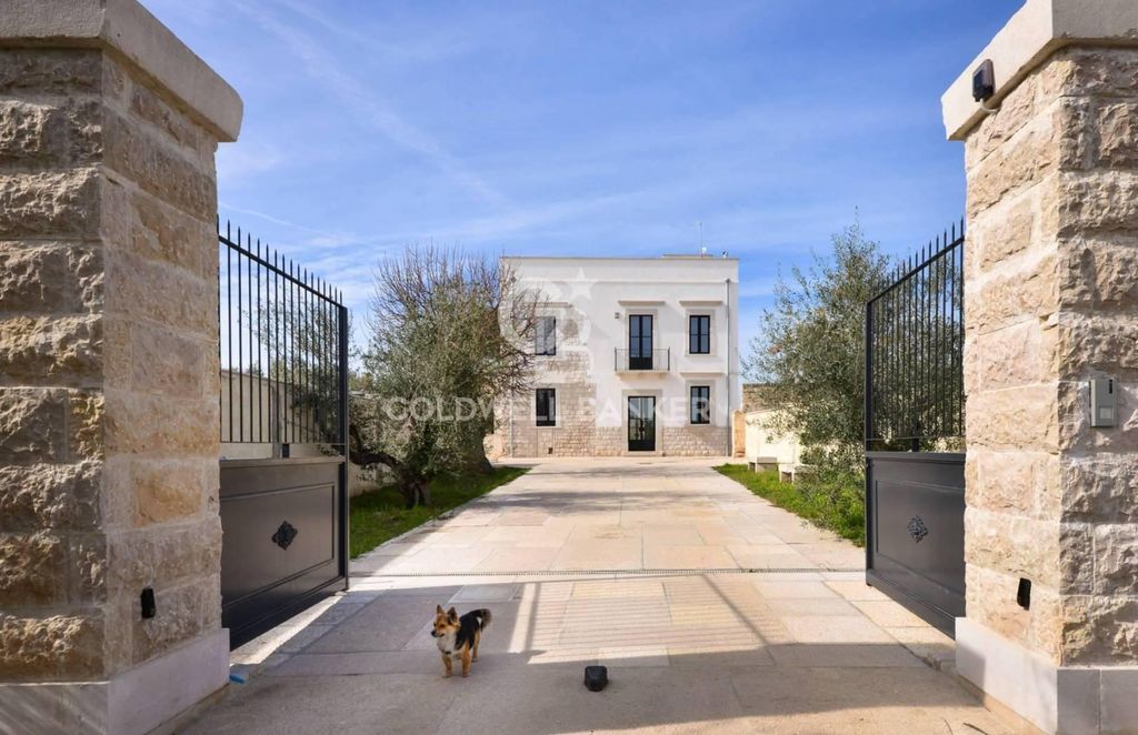 Villa di 500 mq in vendita Via Del Serrone, 31, Trani, Barletta - Andria - Trani, Puglia