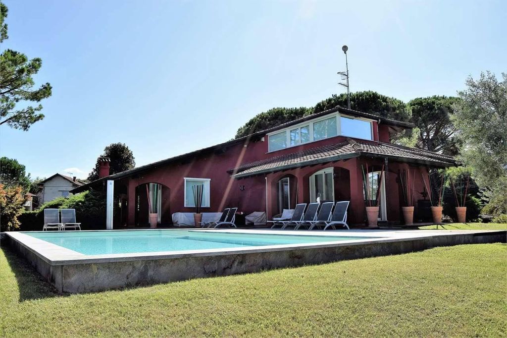 Villa in vendita via dormelletto, Arona, Piemonte
