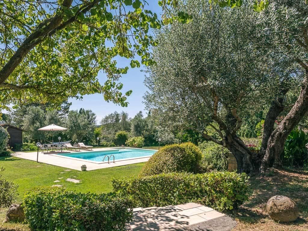 Prestigiosa villa in vendita Via delle Rondini, Sutri, Lazio