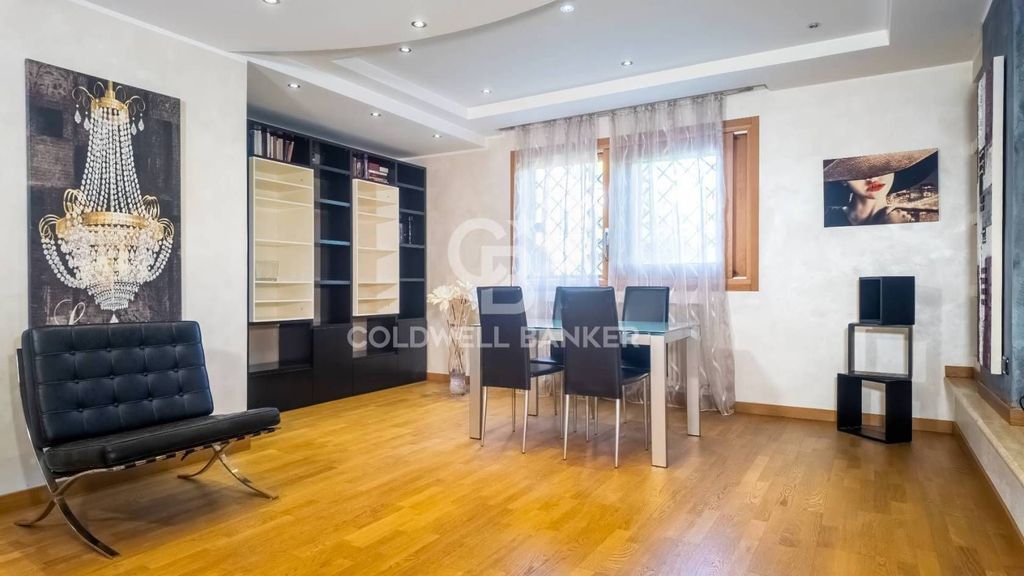 Престижная вилла 220 в продажа, Via Bocenago, Рим, Lazio