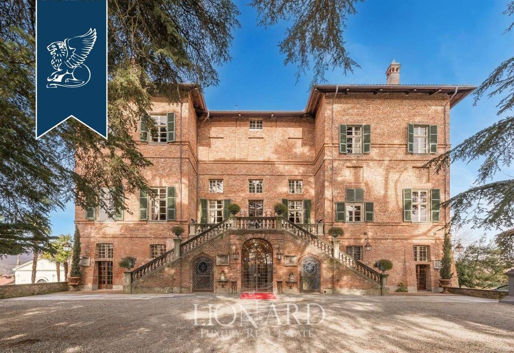 Castello in vendita - Casalborgone, Italia