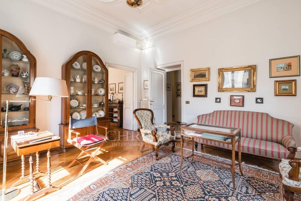 Prestigioso appartamento di 172 m² in vendita Via Cesare Beccaria, Roma, Lazio