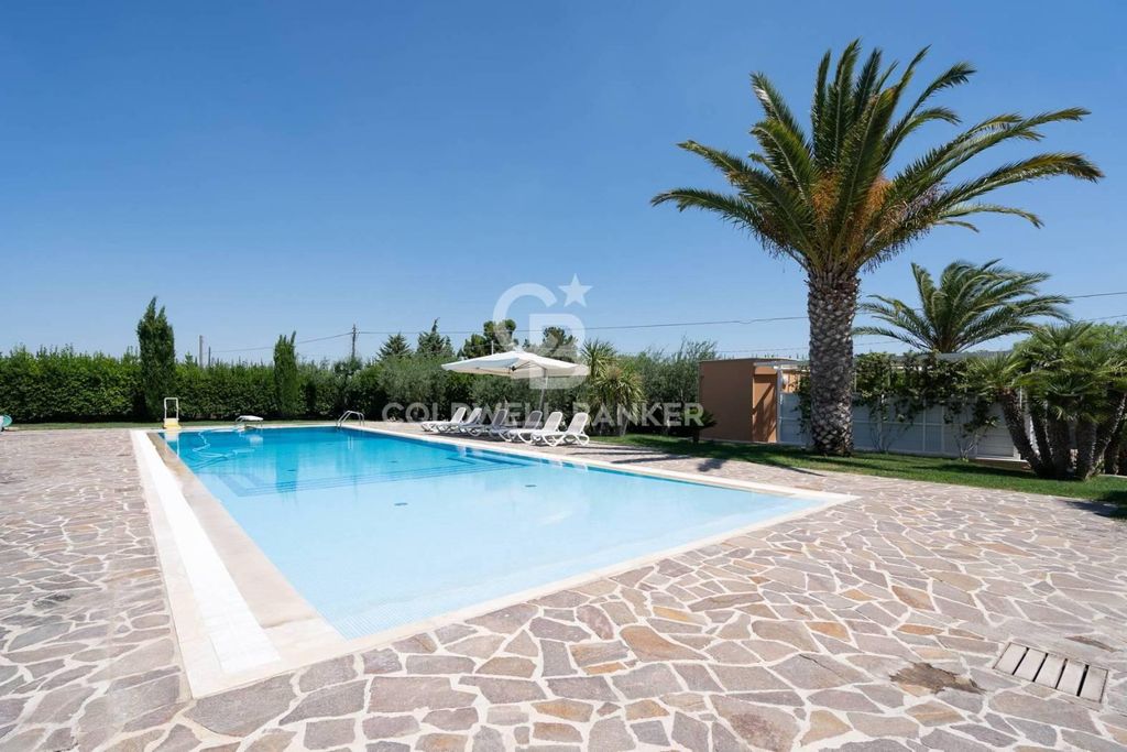 Villa di 286 mq in vendita Via dei Gerani, 3, Corato, Puglia