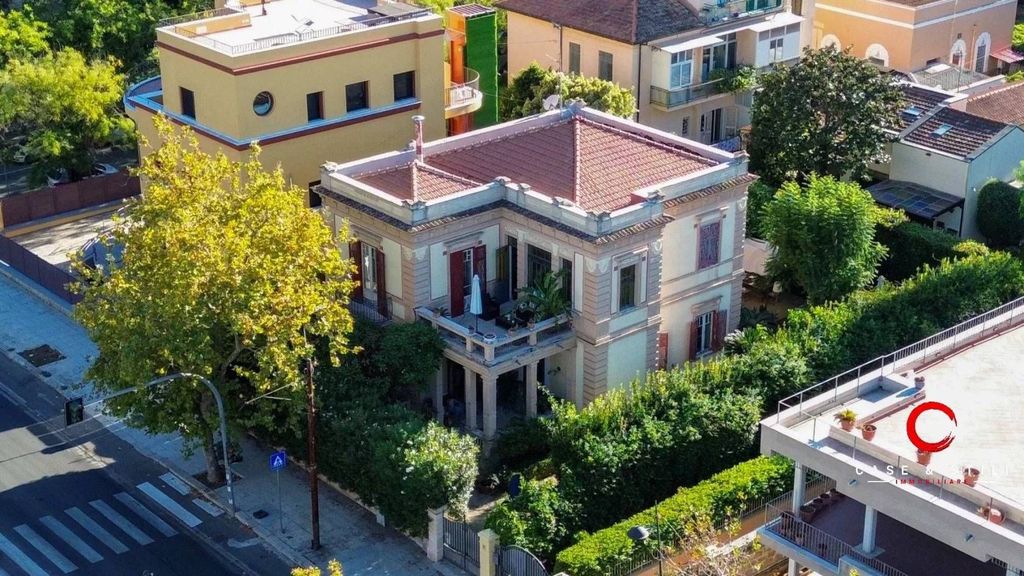 5 room luxury Villa for sale in Viale Margherita di Savoia, 41-43, Palermo, Sicily