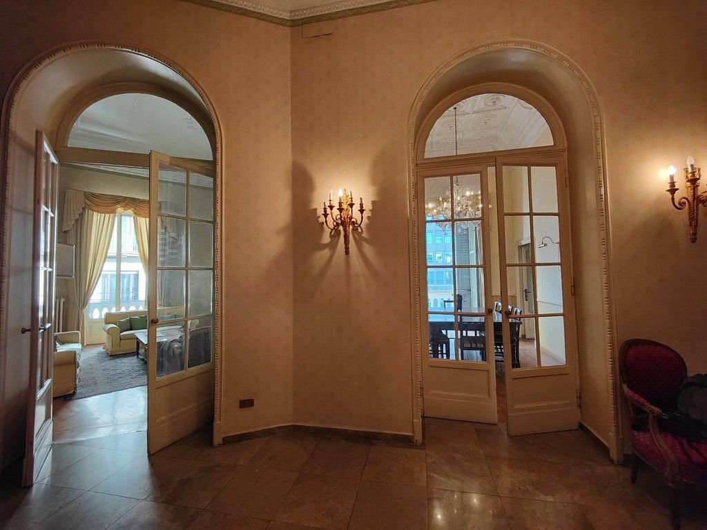 Prestigioso appartamento in vendita Largo Guido Donegani, 3, Milano, Lombardia