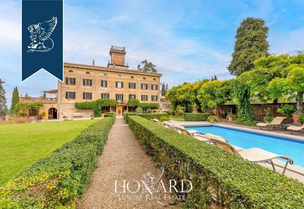 Prestigiosa villa di 1100 mq in vendita, Città di Castello, Umbria