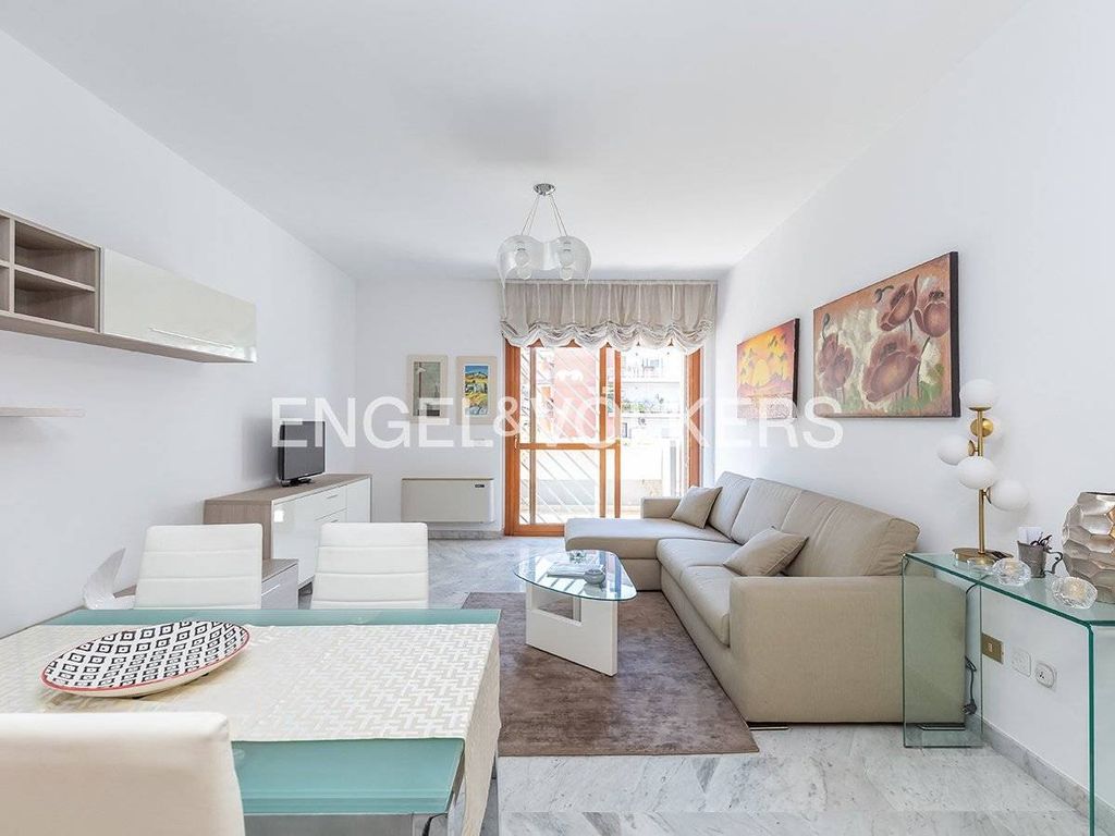 Appartamento 2 locali, 100 m²