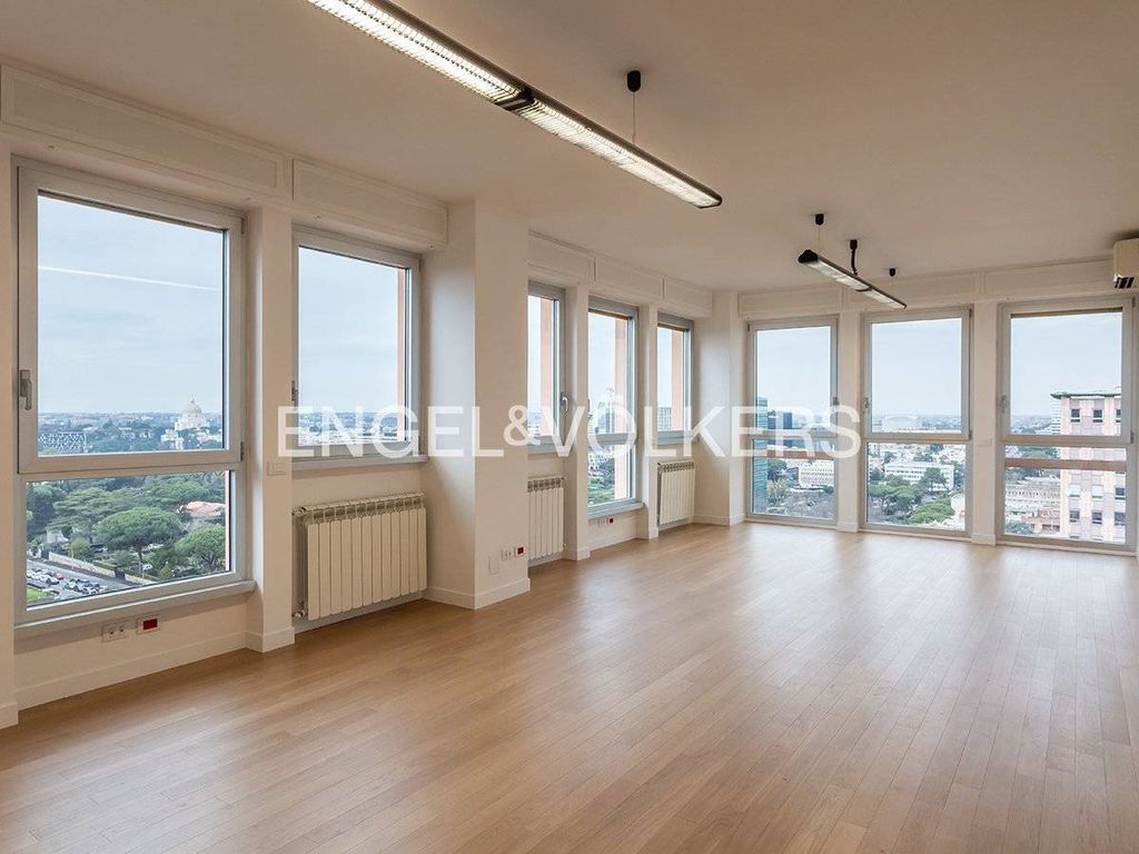 8-собен стан, 440 m²