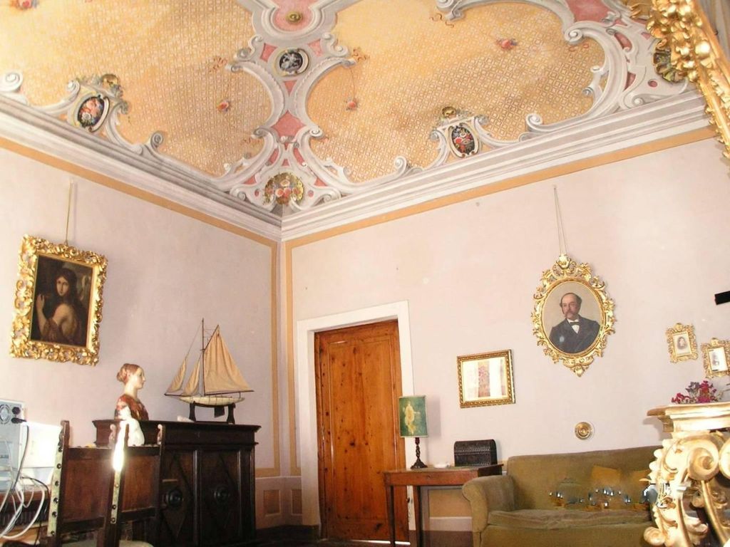 Prestigioso complesso residenziale in vendita via Pietro Vannucci, Città della Pieve, Umbria