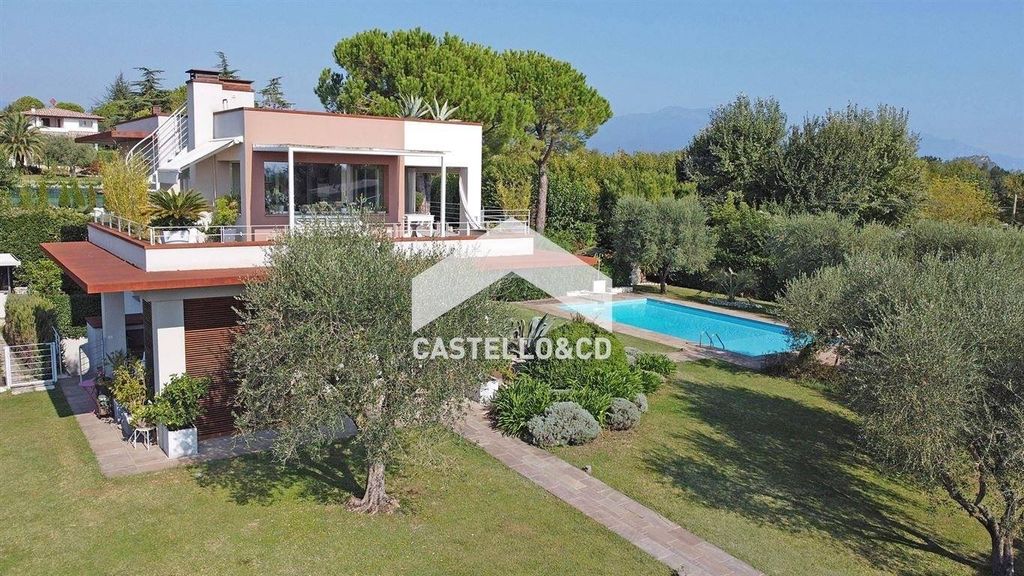 Villa di 300 mq in vendita Via San Sivino, 33, Moniga del Garda, Lombardia