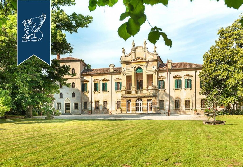 Prestigiosa villa di 4000 mq in vendita Legnago, Veneto