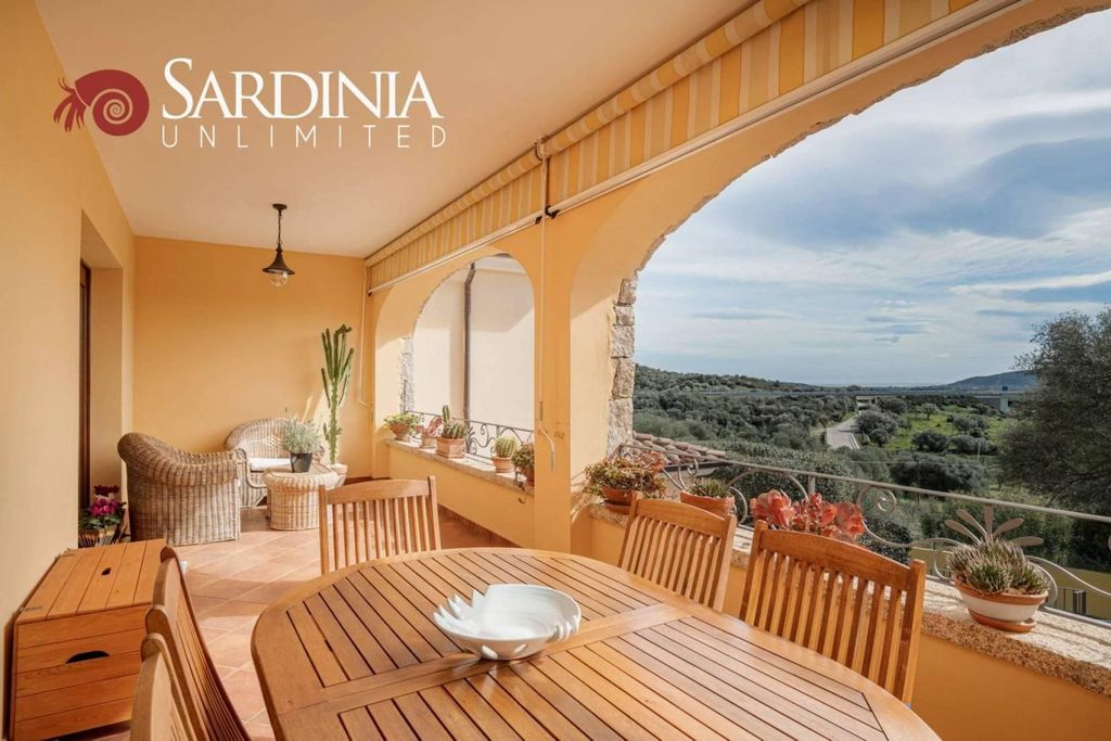 Villa in vendita Via Monte Spada, snc, San Teodoro, Sardegna