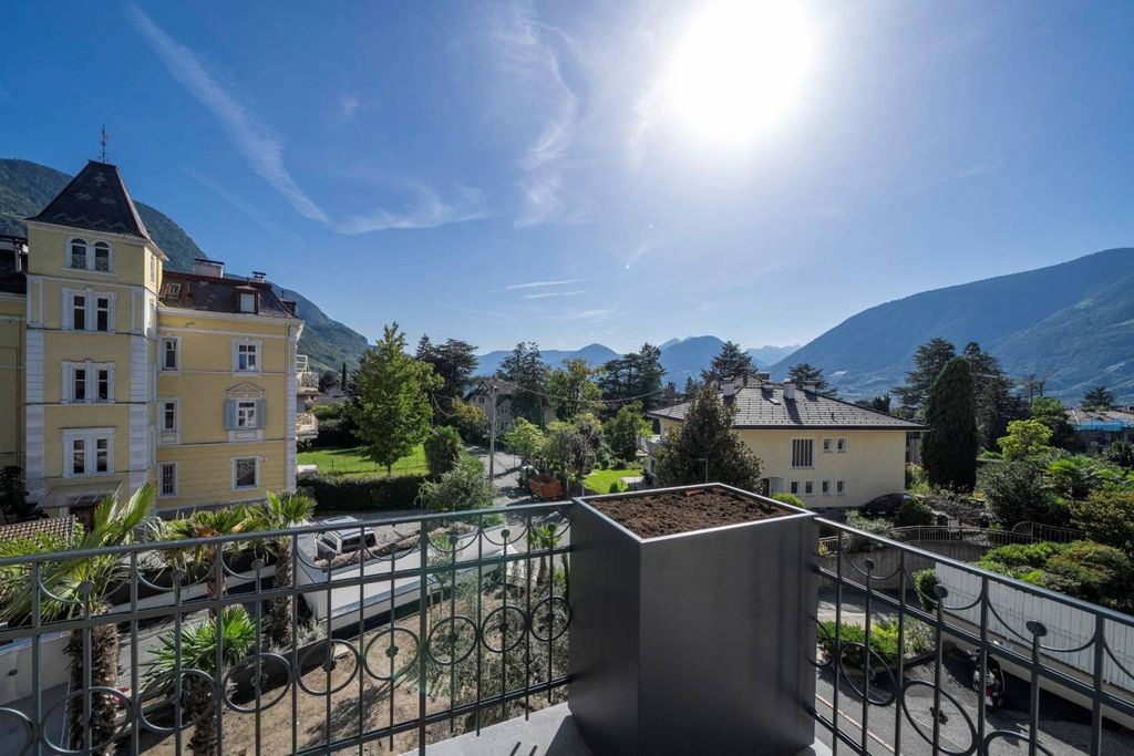Appartamento di lusso di 110 m² Via Dante Alighieri, 55, Merano, Bolzano, Trentino - Alto Adige