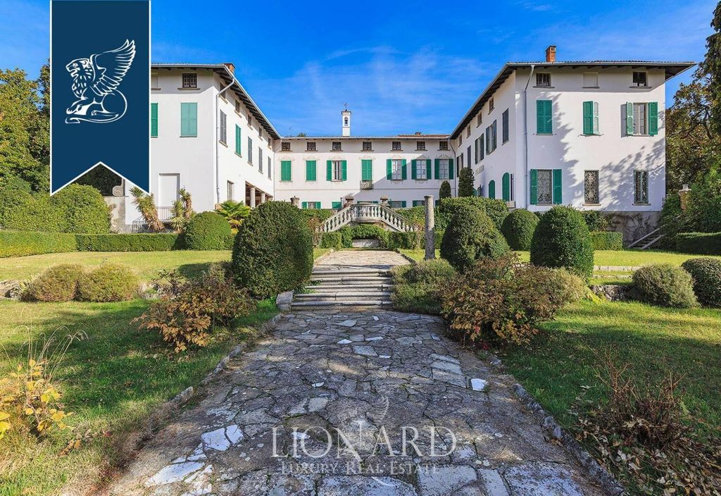 Prestigiosa villa di 2000 mq in vendita, San Fermo della Battaglia, Italia