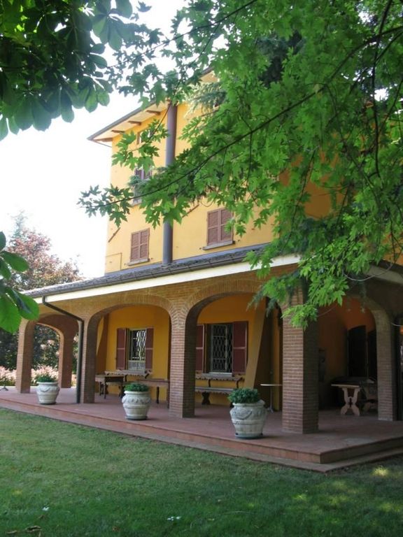 Esclusiva villa in vendita Strada Val Parma, 223, Parma, Emilia-Romagna