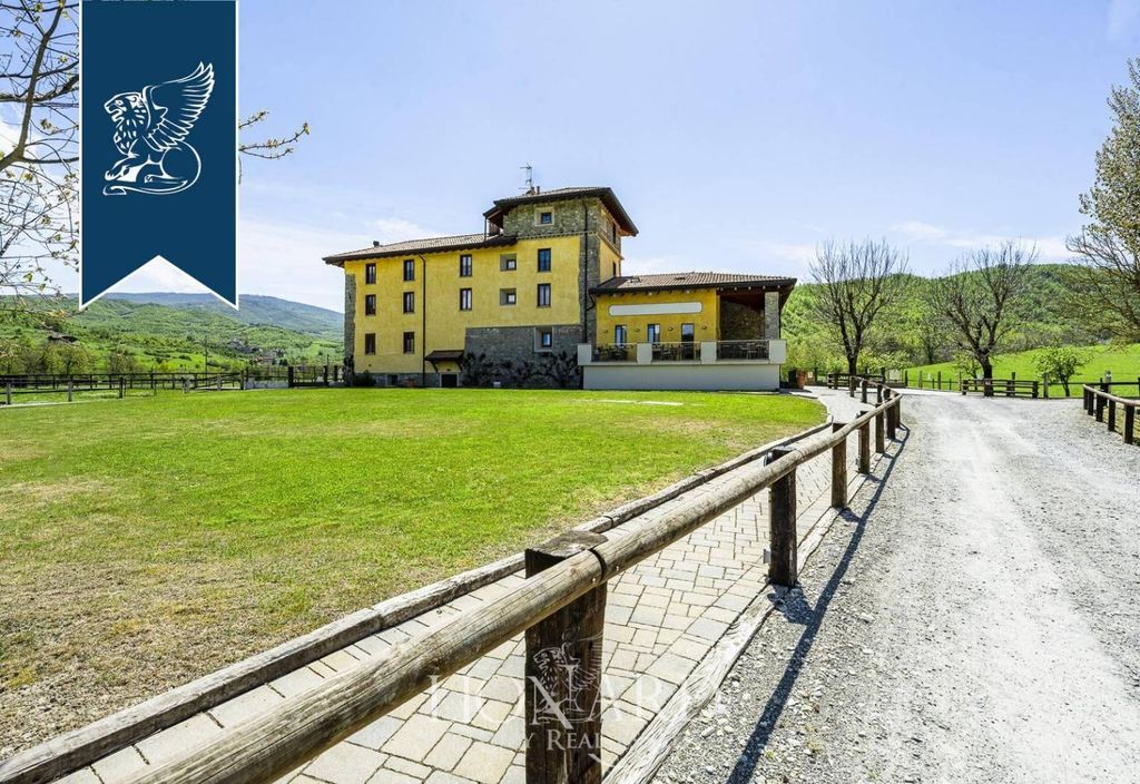 Prestigiosa villa di 1469 mq in vendita San Sebastiano Curone, Piemonte