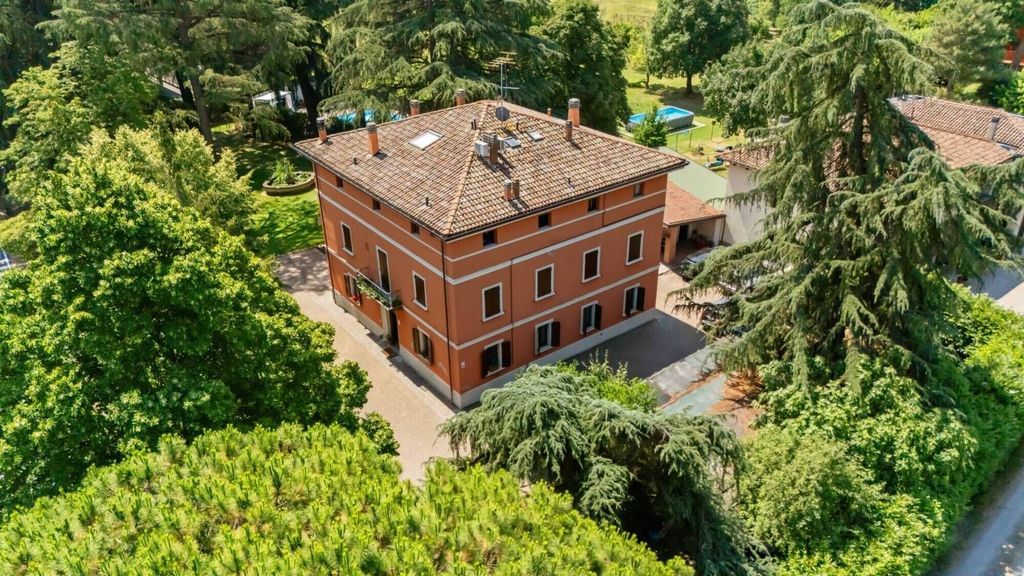 Luxury Villa for sale in Via Croara, 3, Bologna, Emilia-Romagna